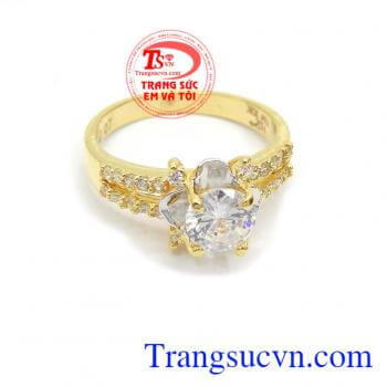 Nhẫn nữ đính đá sang trọng bảo hành 6 tháng, giao hàng nhanh trên toàn quốc