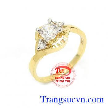 Nhẫn nữ đẹp thanh lịch là sản phẩm chạm khác 3D tinh tế, sản phẩm được đính đá sang trọng mang đến vẻ đẹp thanh lịch cho người đeo