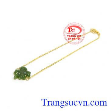 Lắc Chân Vàng Có May Mắn đeo Ngọc Cẩm Thạch thiên nhiên giúp bình an, vui vẻ, tránh suy nghĩ tiêu cực,