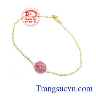 Lắc Chân Nữ Ruby Hưng Vượng, đá Ruby là loại đá mang lại nhiều may mắn, tốt lành cho chủ nhân,