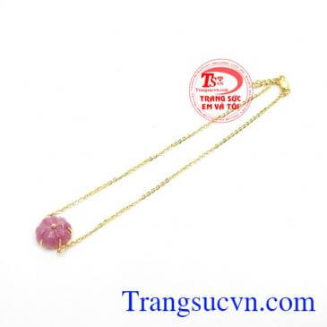 Lắc Chân Nữ Ruby Hưng Vượng vì vậy rất được nhiều bạn gái ưa chuộng, phù hợp làm quà tặng những dịp ý nghĩa.