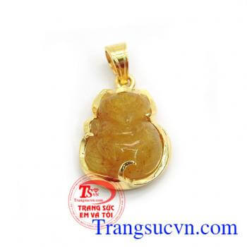 Mặt dây hồ ly sang trọng là sản phẩm đá thạch anh chế tác hình hồ ly bọc vàng.