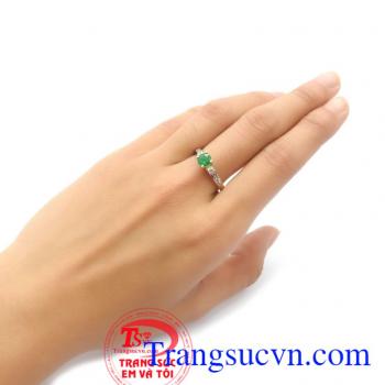 Emerald thiên nhiên