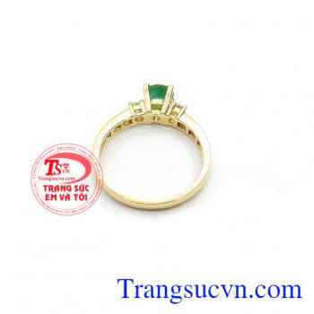 Nhẫn vàng Emerald thiên nhiên