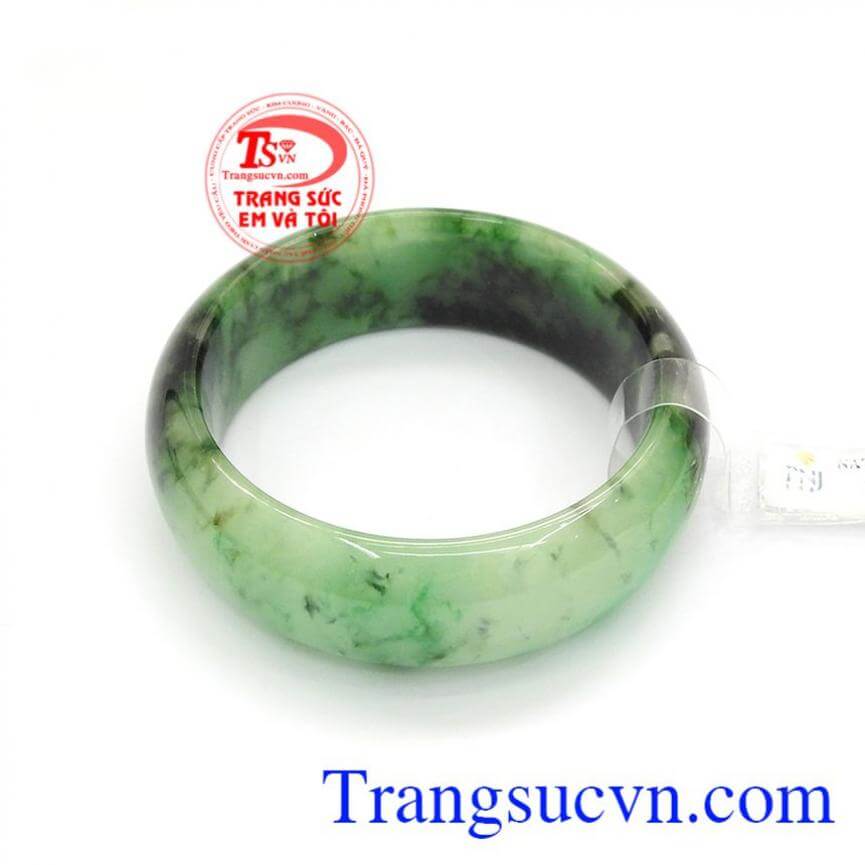 Vòng tay tốt cho tiền tài