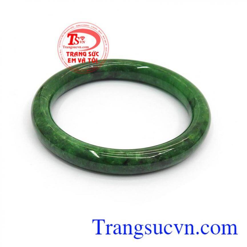 Vòng ngọc jadeite quà tặng