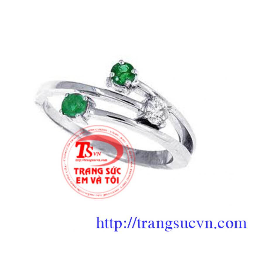 Nhẫn nữ vàng trắng emerald thời trang