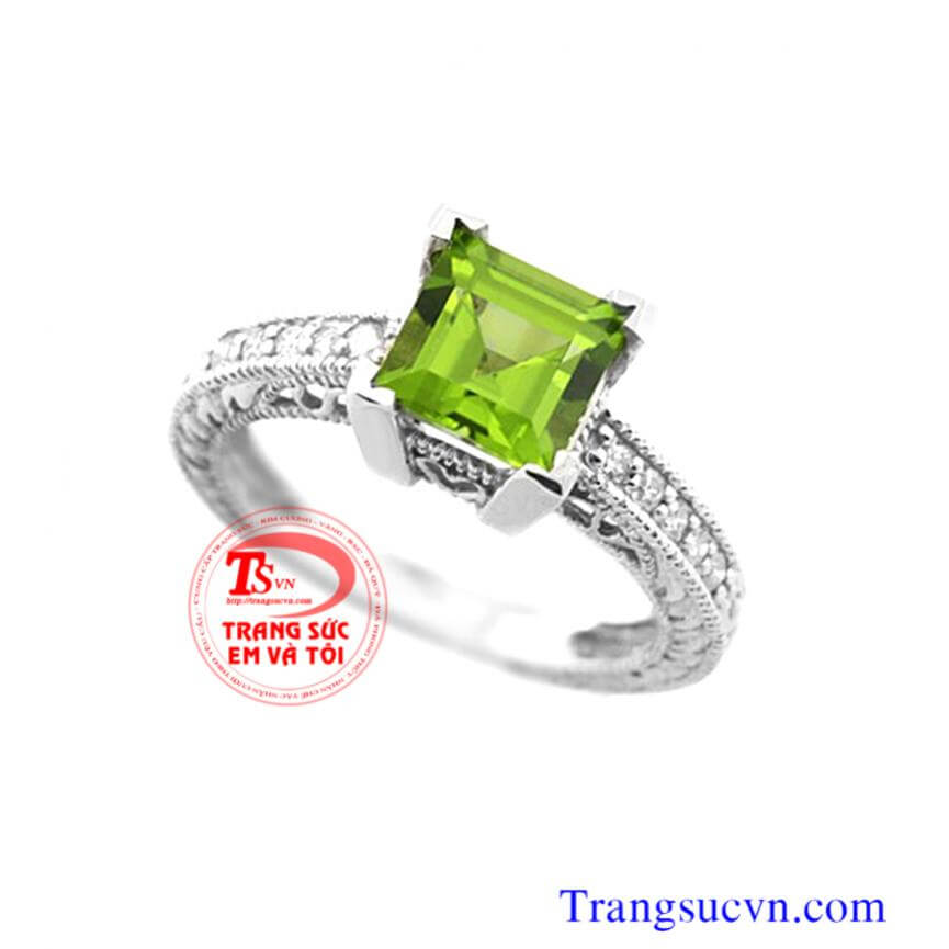 Nhẫn nữ đẹp vàng trắng đá peridot thiên nhiên