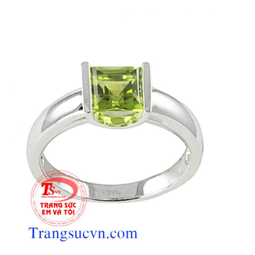 Nhẫn đá quý peridot xanh lục