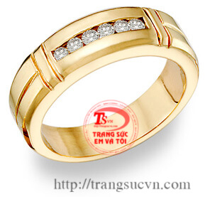 Nhẫn kim cương nam vàng tây 18k 750 đảm bảo chất lượng nhẫn kim cương thiên nhiên,nhẫn vàng kim cuong,nhẫn ngón giữa kim cương,nhẫn nam vàng đẹp, nhẫn cho nam hợp thời trang,sang trọng và đẳng cấp uy tín nhiều năm