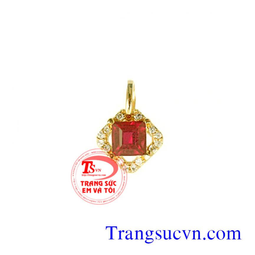 Mặt đá ruby vuông mặt đẹp