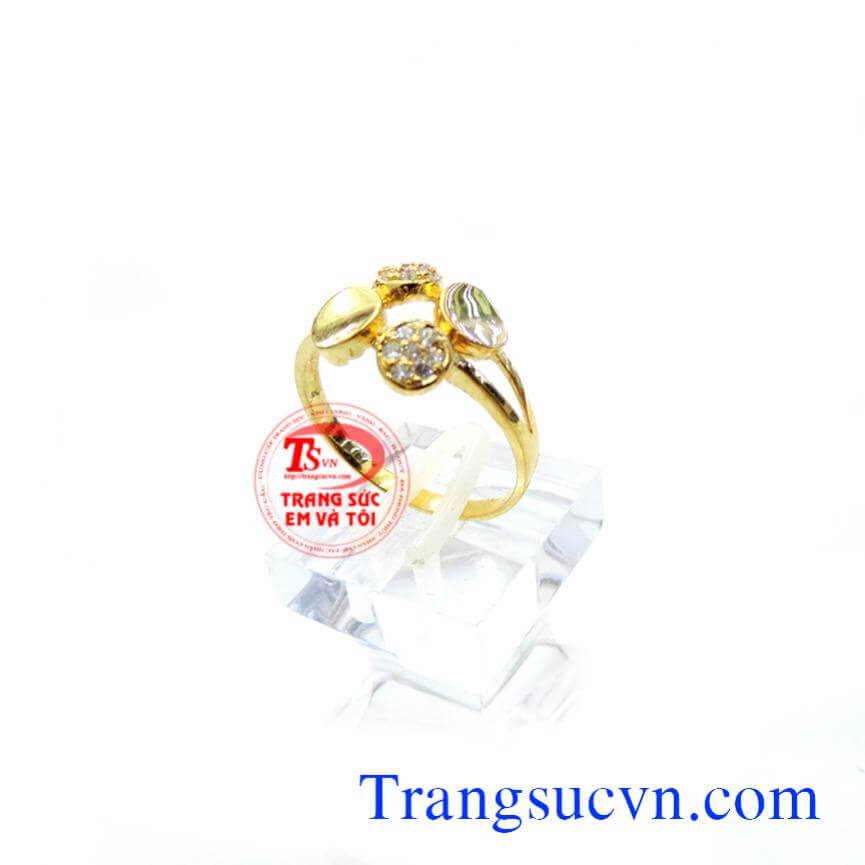 Nhẫn vàng tây nữ dễ thương