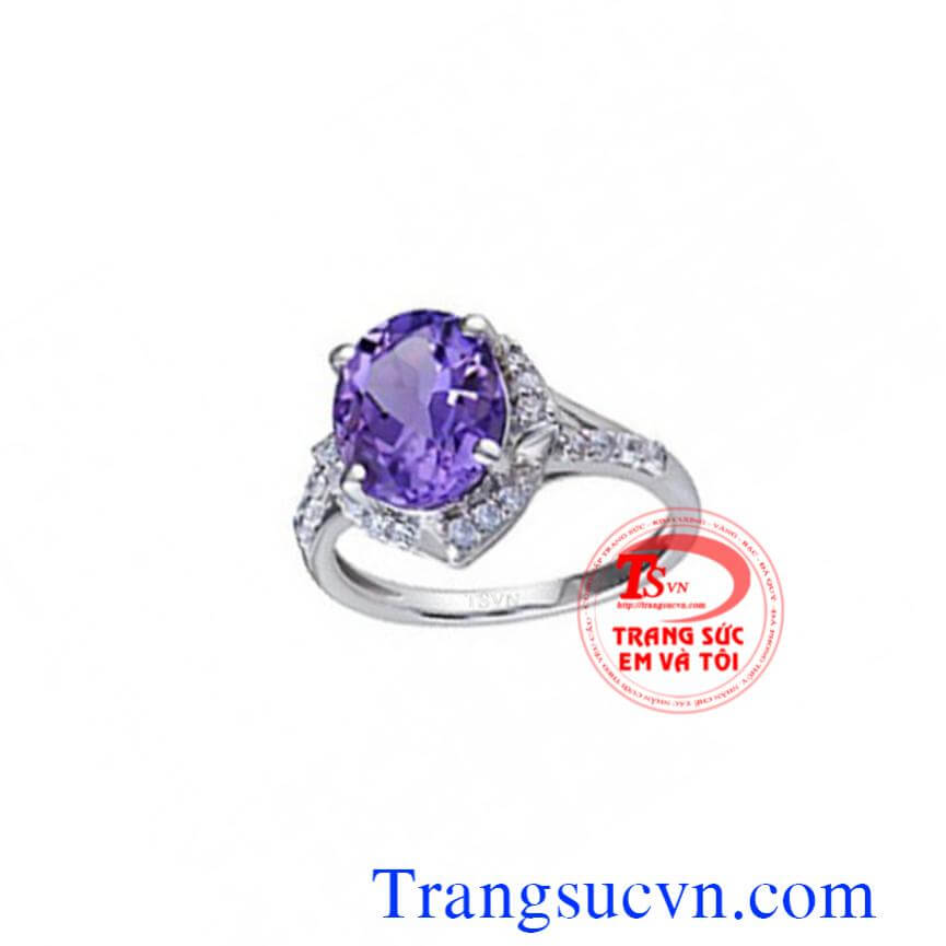 Thạch anh tím nhẫn nhữ