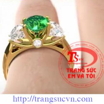 nhẫn emerald thiên nhiên