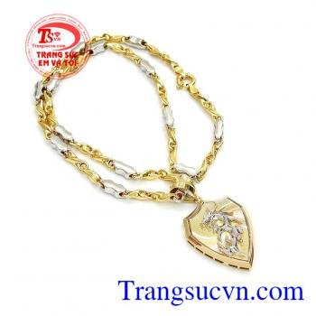 Mặt dây rồng Hàn quốc là sản phẩm được sản xuất theo công nghệ 3D mới của Hàn Quốc, sản phẩm chế tác tinh xảo, sang trọng, phong cách trẻ trung