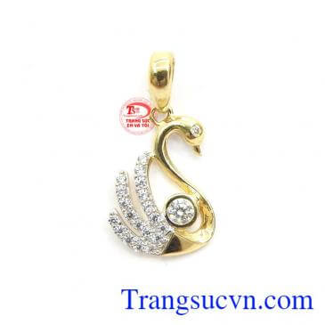 Mặt dây thiên nga nhập khẩu được chế tác từ vàng 10k đem lại độ bền và sáng bóng tốt,Mặt dây thiên nga nhập khẩu