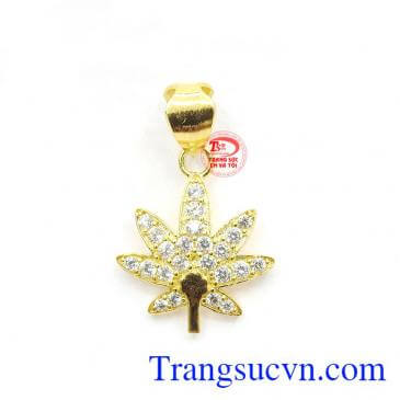 Mặt dây nữ lá phong nhỏ đơn giản nhưng đầy mê hoặc,Mặt dây nữ lá phong nhỏ