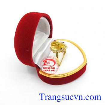 Nhẫn nữ cóc ngậm kim tiền