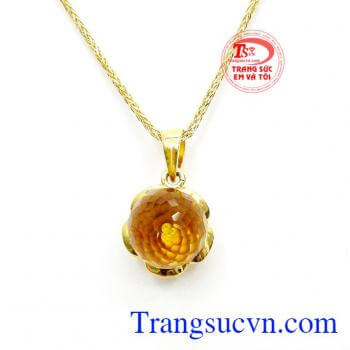 Mặt dây nữ đáng yêu