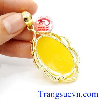 Mặt dây nữ quý tộc