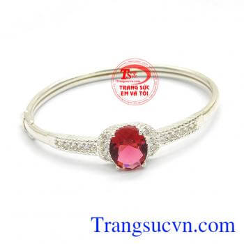 Vòng tay bạc đáng yêu