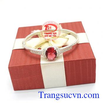 Vòng tay bạc đáng yêu
