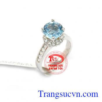 Nhẫn Topaz sang trọng là sản phẩm nhẫn nữ được đính đá Topaz thiên nhiên