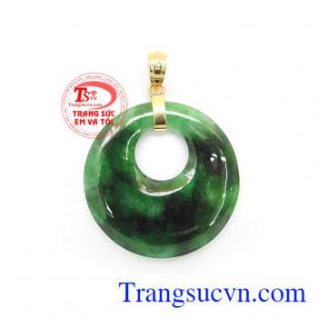 Mặt dây ngọc jadeite