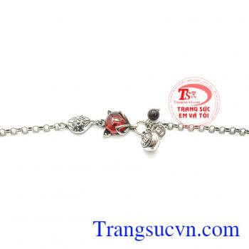 Lắc tay bạc xinh xắn