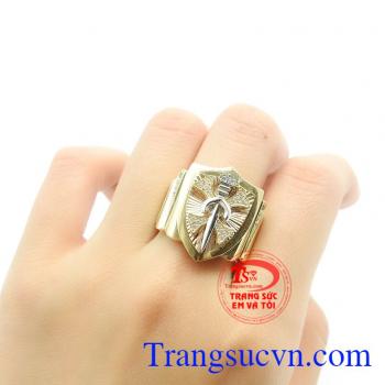 Nhẫn nam chiến binh vàng tây