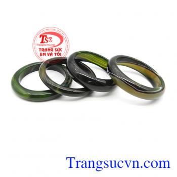 Vòng mã não quý phái