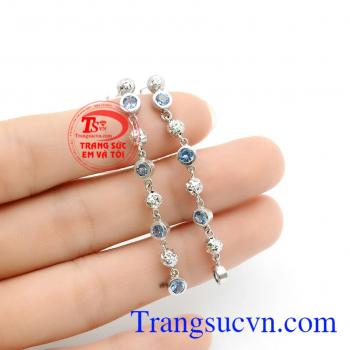 Hoa tai topaz duyên dáng