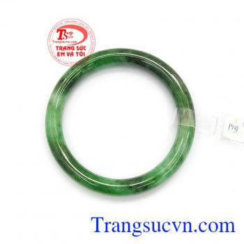 Vòng ngọc jadeite sơn thủy