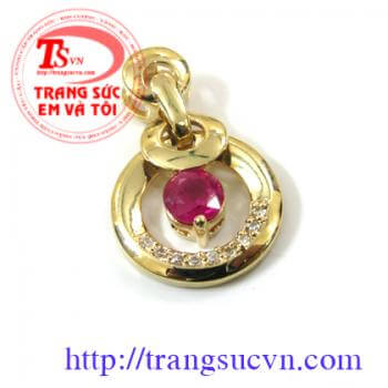 Mặt Ruby vàng tây