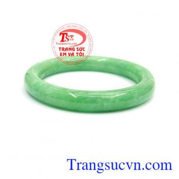 Vòng ngọc cẩm thạch phong cách