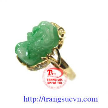 Nhẫn vàng màu tinh tế gắn tỳ hưu đá thiên nhiên, mang lại may mắn và hộ mệnh, Nhẫn nữ vàng tây dành cho phái đẹp