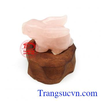 Thỏ thạch anh hồng xinh xắn