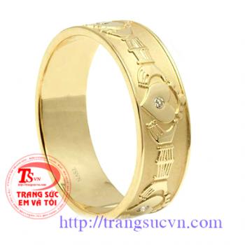 Bán Nhẫn Nam Phong cách riêng|giá Nhẫn Nam Phong cách riêng có giấy kiểm định Nhẫn Nam Phong cách riêng bán toàn quốc Trangsucvn.com -Website chuyên Trang sức Nam Nữ. Vàng bạc, đá quý, ngọc. Có giấy kiểm định đá quý và vàng. Đặt hàng tại Trang Sức Em Và T