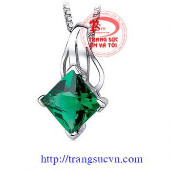 Mặt Emerald vàng trắng