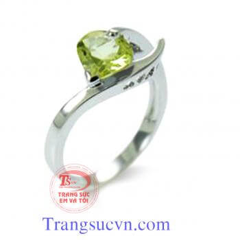 Nhẫn nữ kiểu peridot