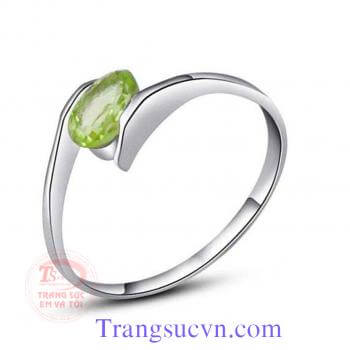 Nhẫn nữ vàng tây gắn đá Peridot thiên nhiên