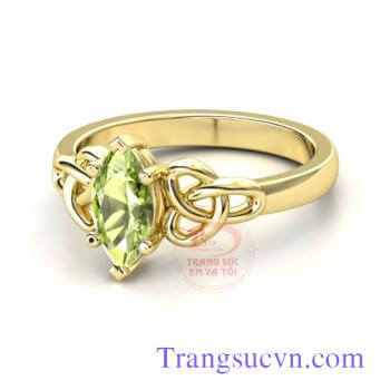 Nhẫn nữ vàng tây gắn đá Peridot thiên nhiên