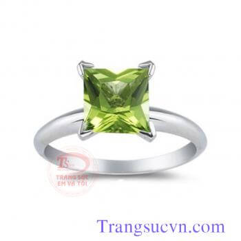 Nhẫn nữ vàng tây gắn đá Peridot thiên nhiên
