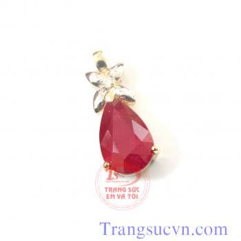 Mặt đá quý ruby đỏ