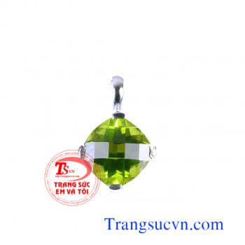 Mặt dây vàng trắng peridot