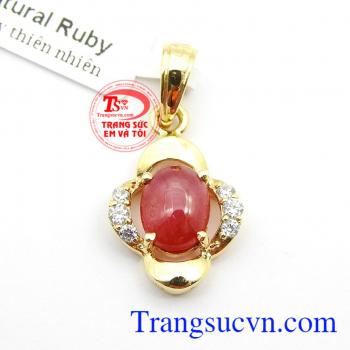 Mặt dây vàng gắn đá quý ruby