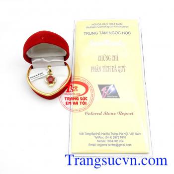 Mặt dây vàng gắn đá quý ruby