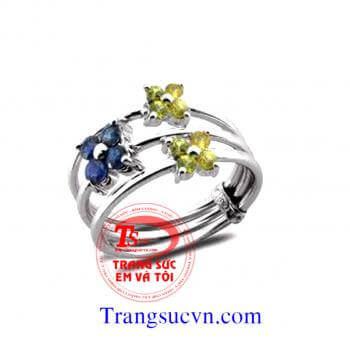 Nhẫn nữ vàng tây gắn đá Saphir thiên nhiên