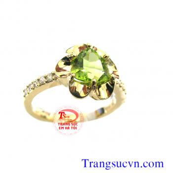 Nhẫn nữ peridot