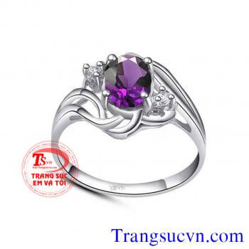 Nhẫn thạch anh tím